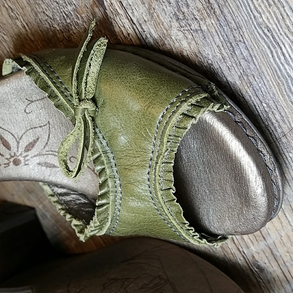 Jose Saenz Size 39 Green Leather Peep Toe Pump Heel Sandal - Picture 14 of 16